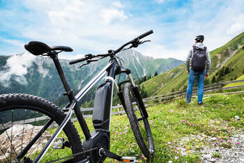 E-Mountainbike in den Bergen