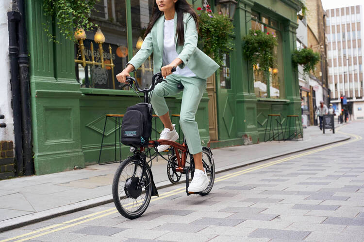 Brompton Electric C Line mit Tasche