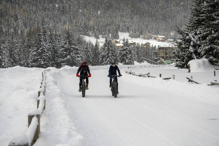E-Bike fahren im Schnee