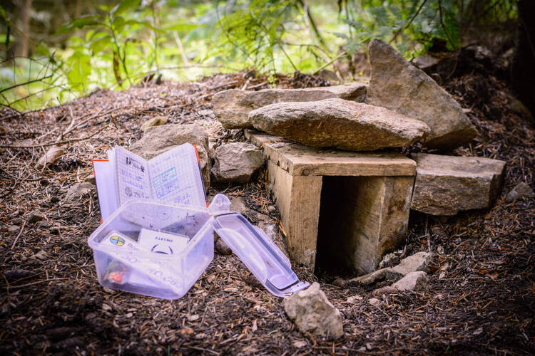 Geocache wird versteckt