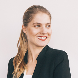 Julia-Maria Blesin 